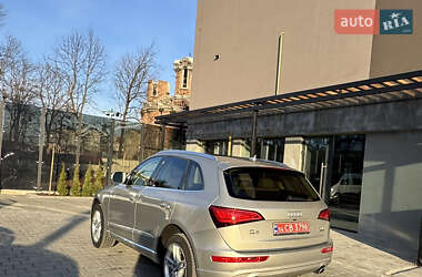 Внедорожник / Кроссовер Audi Q5 2015 в 