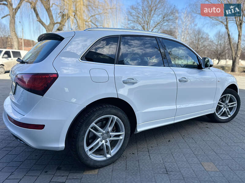 Внедорожник / Кроссовер Audi Q5 2015 в Дрогобыче