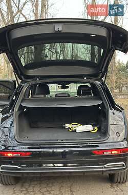 Внедорожник / Кроссовер Audi Q5 2020 в 