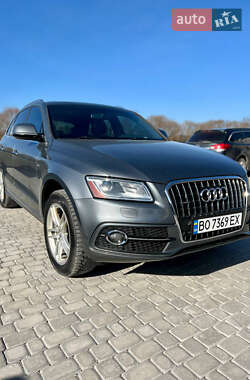 Позашляховик / Кросовер Audi Q5 2015 в 