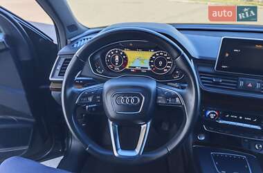 Внедорожник / Кроссовер Audi Q5 2019 в Николаеве