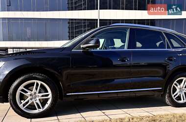 Позашляховик / Кросовер Audi Q5 2013 в 