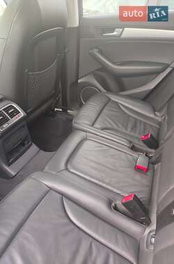 Позашляховик / Кросовер Audi Q5 2013 в 