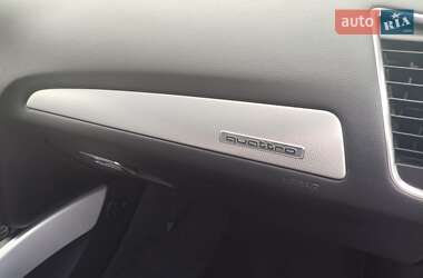 Позашляховик / Кросовер Audi Q5 2013 в 