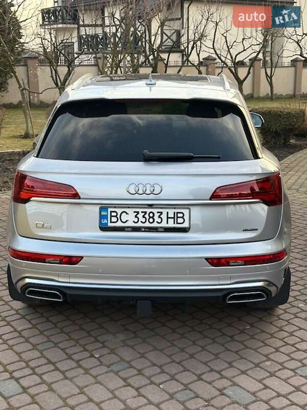 Позашляховик / Кросовер Audi Q5 2021 в Львові