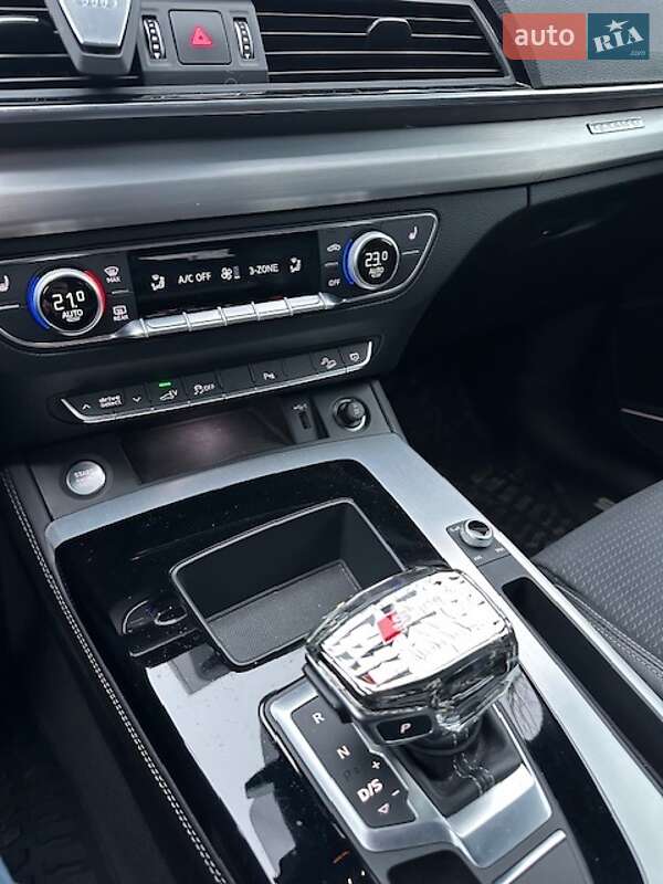 Позашляховик / Кросовер Audi Q5 2021 в Львові