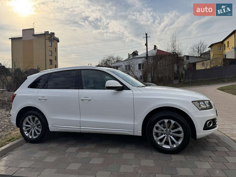 Внедорожник / Кроссовер Audi Q5 2013 в Львове