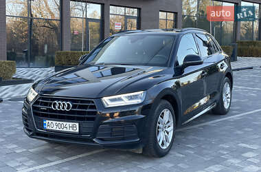 Внедорожник / Кроссовер Audi Q5 2019 в Ужгороде