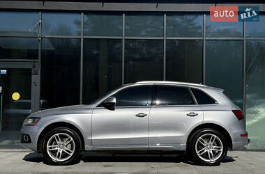 Внедорожник / Кроссовер Audi Q5 2015 в 
