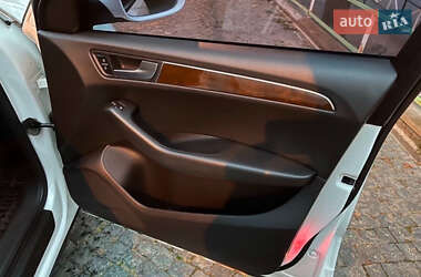 Позашляховик / Кросовер Audi Q5 2010 в 
