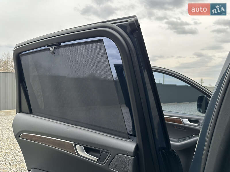 Внедорожник / Кроссовер Audi Q5 2010 в Черновцах