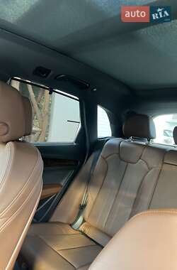 Внедорожник / Кроссовер Audi Q5 2020 в 