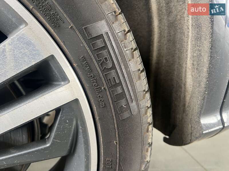 Внедорожник / Кроссовер Audi Q5 2020 в Львове