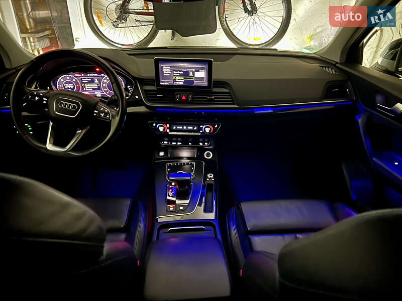 Внедорожник / Кроссовер Audi Q5 2017 в Бродах