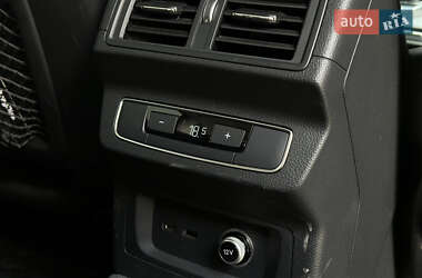 Внедорожник / Кроссовер Audi Q5 2020 в 