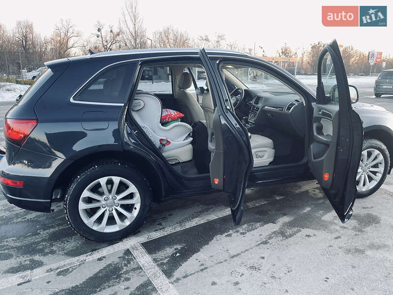 Позашляховик / Кросовер Audi Q5 2014 в Києві