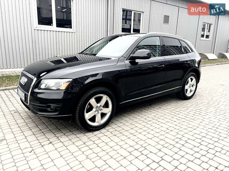 Позашляховик / Кросовер Audi Q5 2012 в 