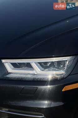 Внедорожник / Кроссовер Audi Q5 2019 в 
