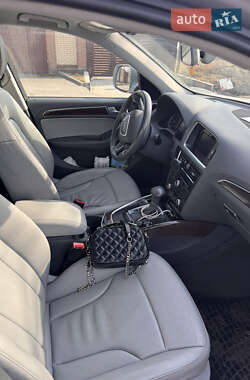 Позашляховик / Кросовер Audi Q5 2016 в Чернівцях