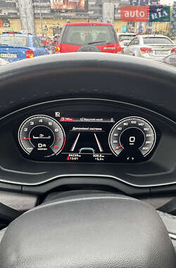 Внедорожник / Кроссовер Audi Q5 2022 в 