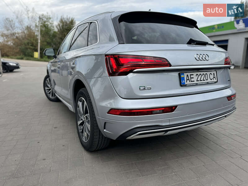 Внедорожник / Кроссовер Audi Q5 2021 в Кривом Роге