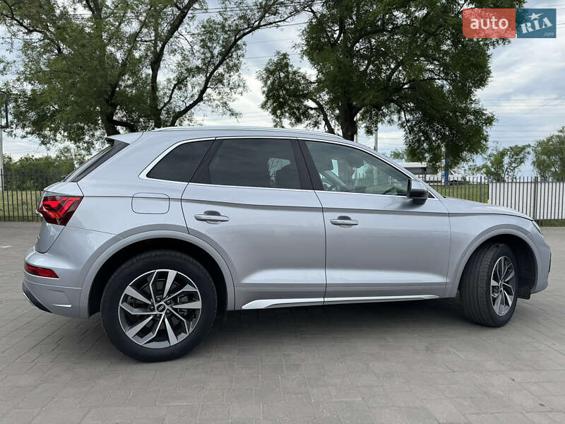 Внедорожник / Кроссовер Audi Q5 2021 в Кривом Роге