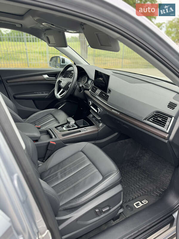 Внедорожник / Кроссовер Audi Q5 2021 в Кривом Роге