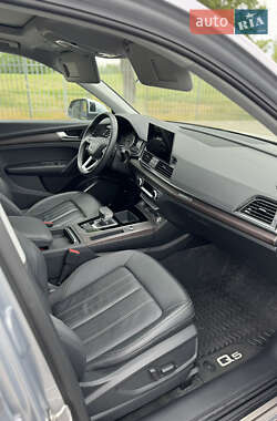 Внедорожник / Кроссовер Audi Q5 2021 в 