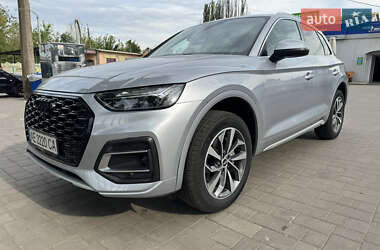 Внедорожник / Кроссовер Audi Q5 2021 в 