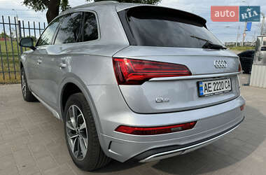 Внедорожник / Кроссовер Audi Q5 2021 в 