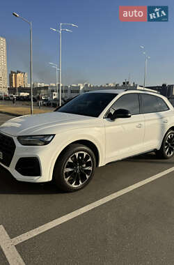 Внедорожник / Кроссовер Audi Q5 2023 в Киеве