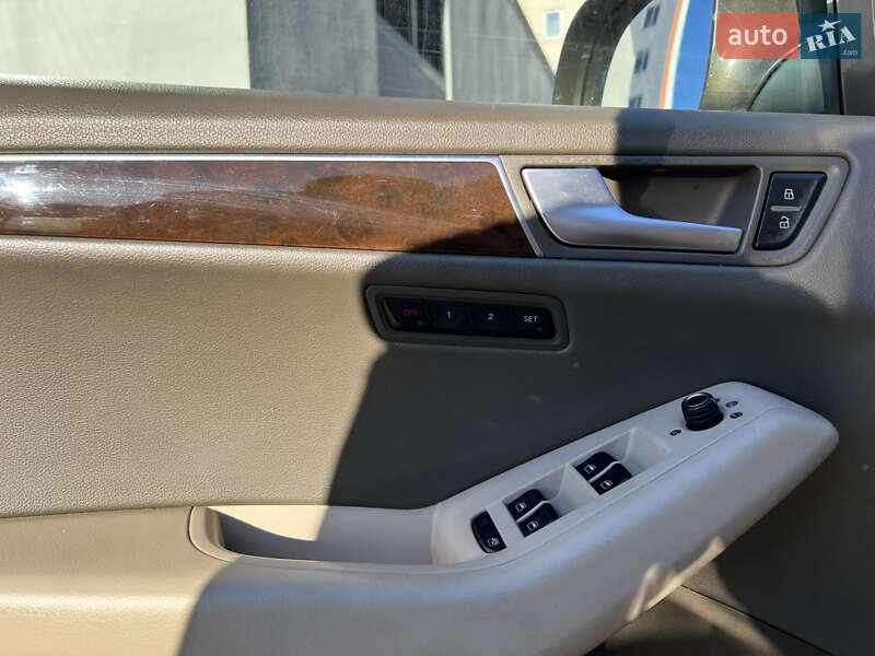 Внедорожник / Кроссовер Audi Q5 2010 в Луцке
