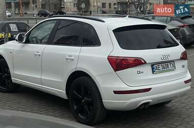 Внедорожник / Кроссовер Audi Q5 2010 в 