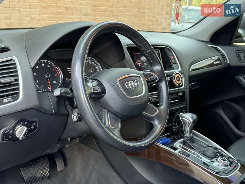Внедорожник / Кроссовер Audi Q5 2015 в Одессе