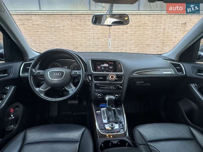 Внедорожник / Кроссовер Audi Q5 2015 в Одессе