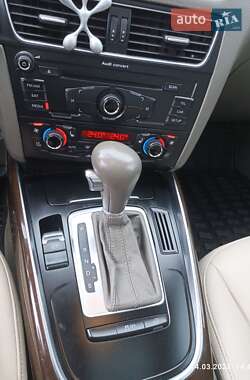 Внедорожник / Кроссовер Audi Q5 2011 в 