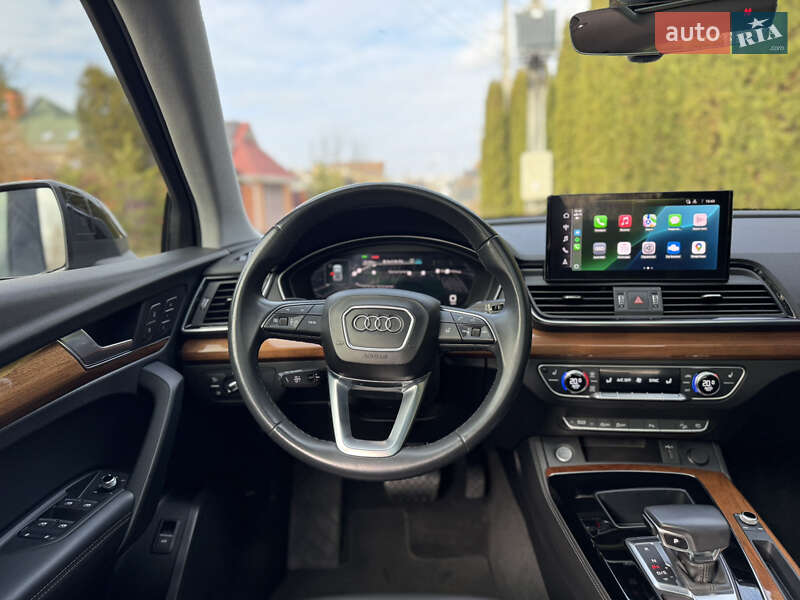 Позашляховик / Кросовер Audi Q5 2020 в Києві
