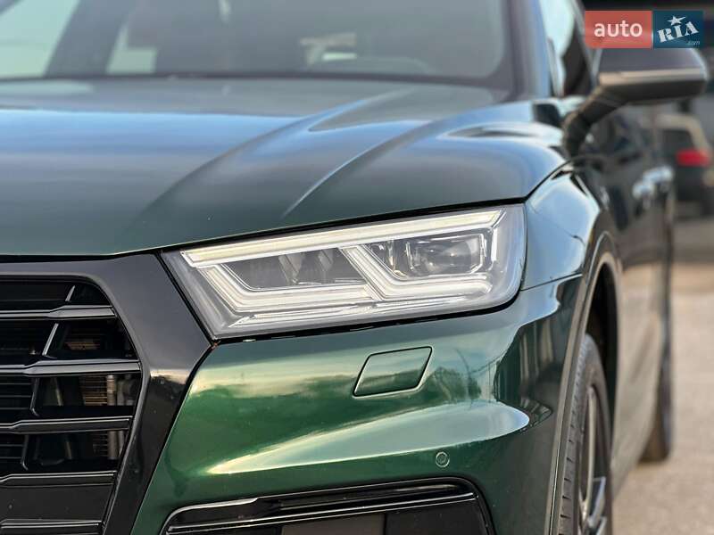 Внедорожник / Кроссовер Audi Q5 2017 в Киеве
