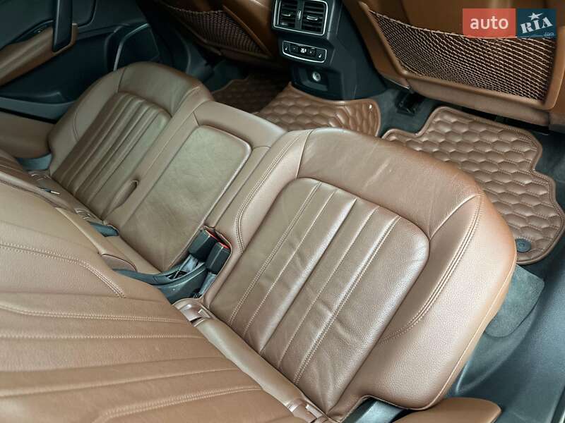 Внедорожник / Кроссовер Audi Q5 2017 в Киеве
