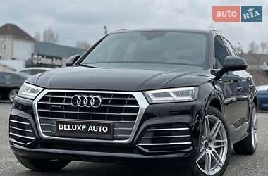 Внедорожник / Кроссовер Audi Q5 2017 в 