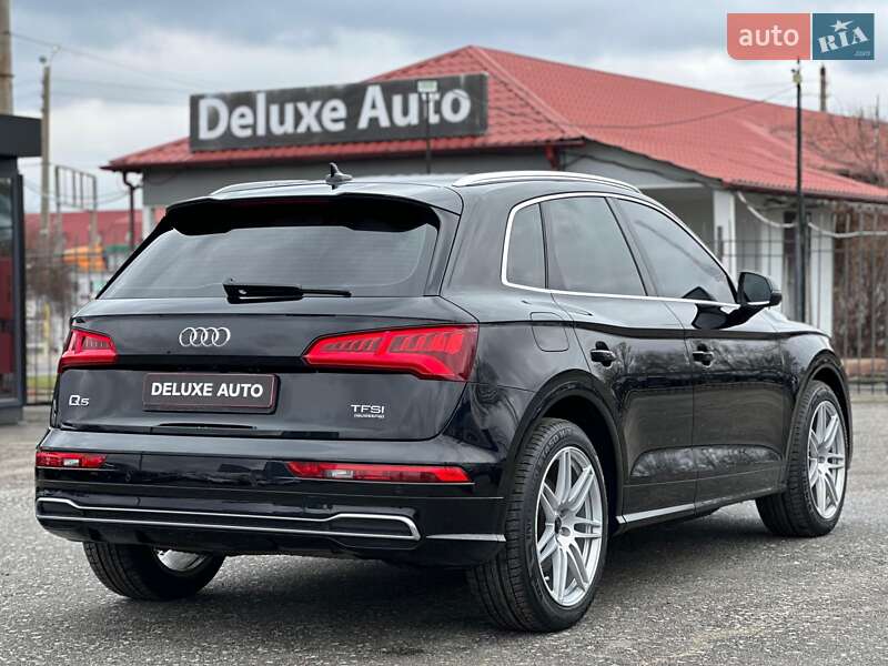 Внедорожник / Кроссовер Audi Q5 2017 в Киеве