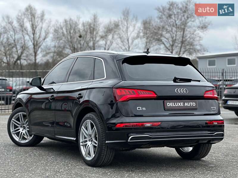 Внедорожник / Кроссовер Audi Q5 2017 в Киеве