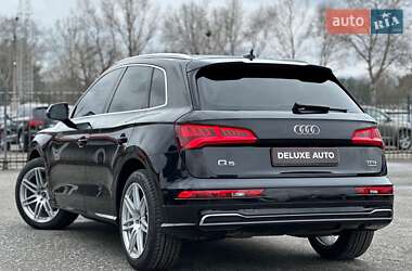 Внедорожник / Кроссовер Audi Q5 2017 в 