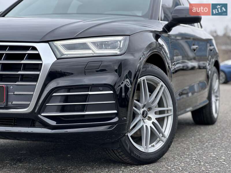Внедорожник / Кроссовер Audi Q5 2017 в Киеве