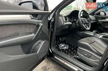 Внедорожник / Кроссовер Audi Q5 2017 в 