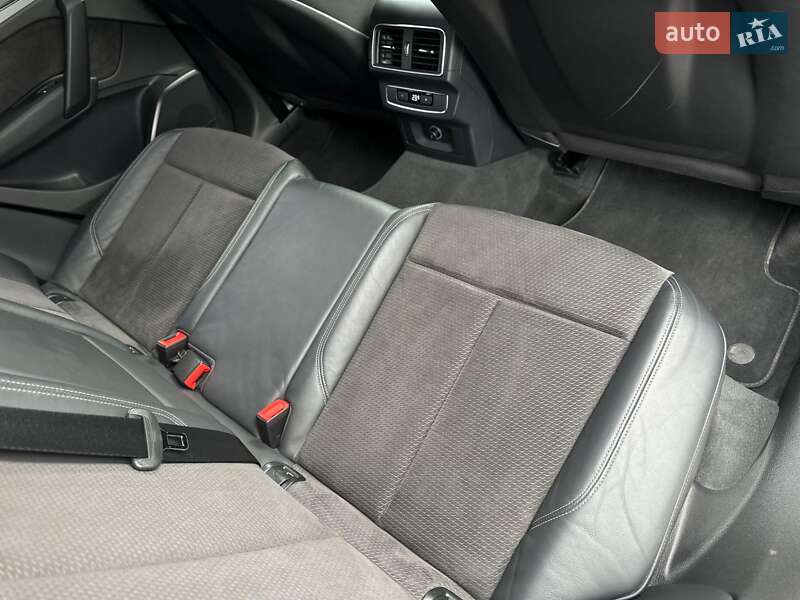 Внедорожник / Кроссовер Audi Q5 2017 в Киеве