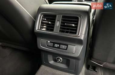 Внедорожник / Кроссовер Audi Q5 2017 в 