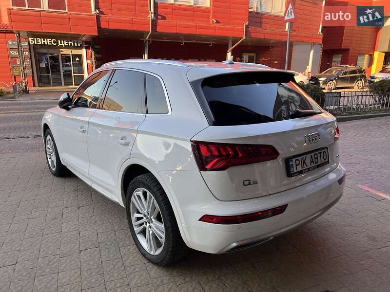 Внедорожник / Кроссовер Audi Q5 2019 в Львове