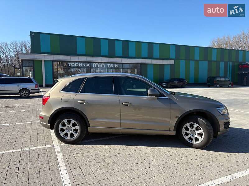 Внедорожник / Кроссовер Audi Q5 2009 в Львове
