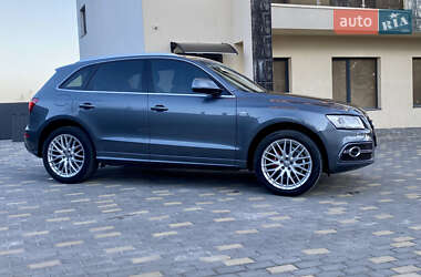Внедорожник / Кроссовер Audi Q5 2016 в 